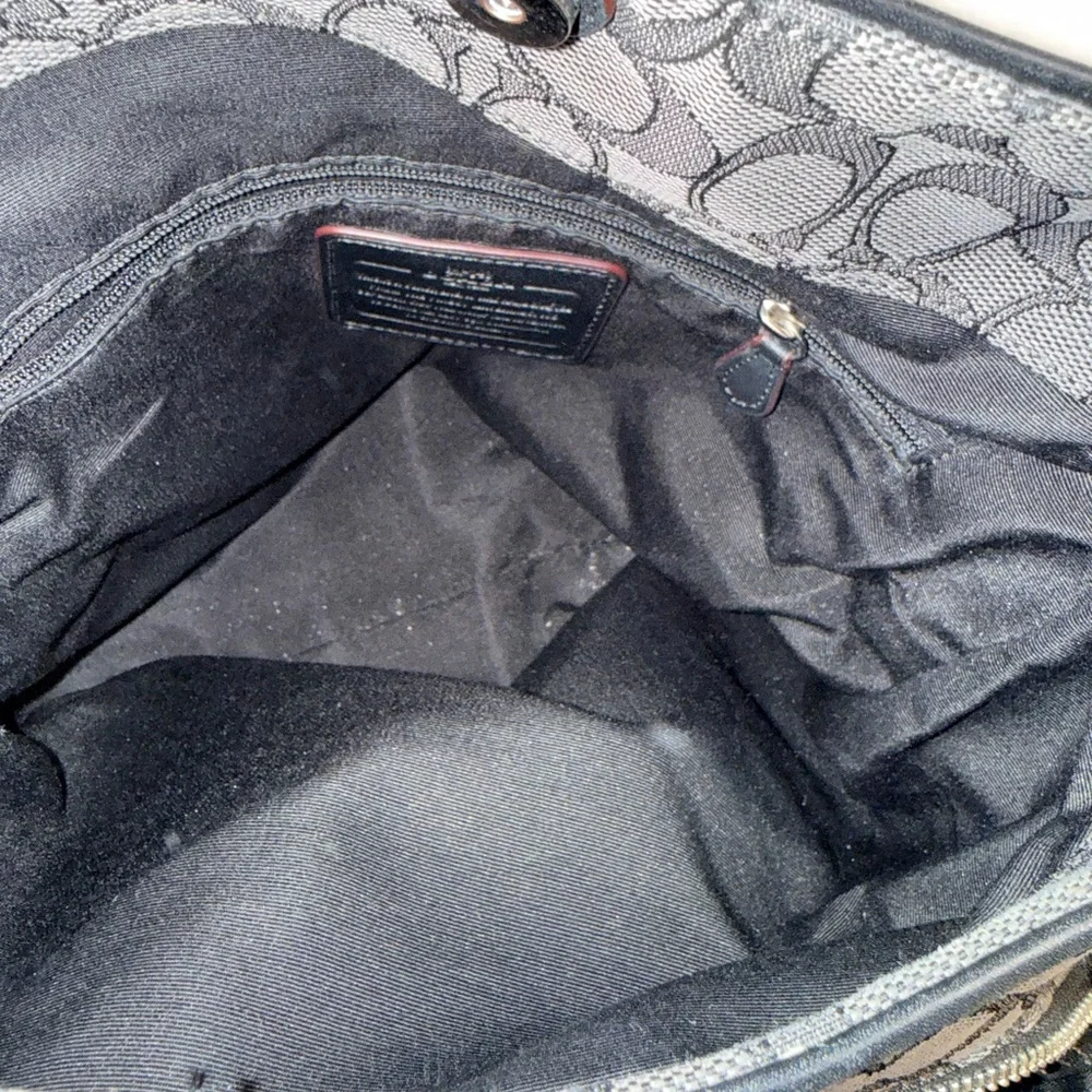 👜 Coach Signature Soho Flap Hobo Shoulder Bag